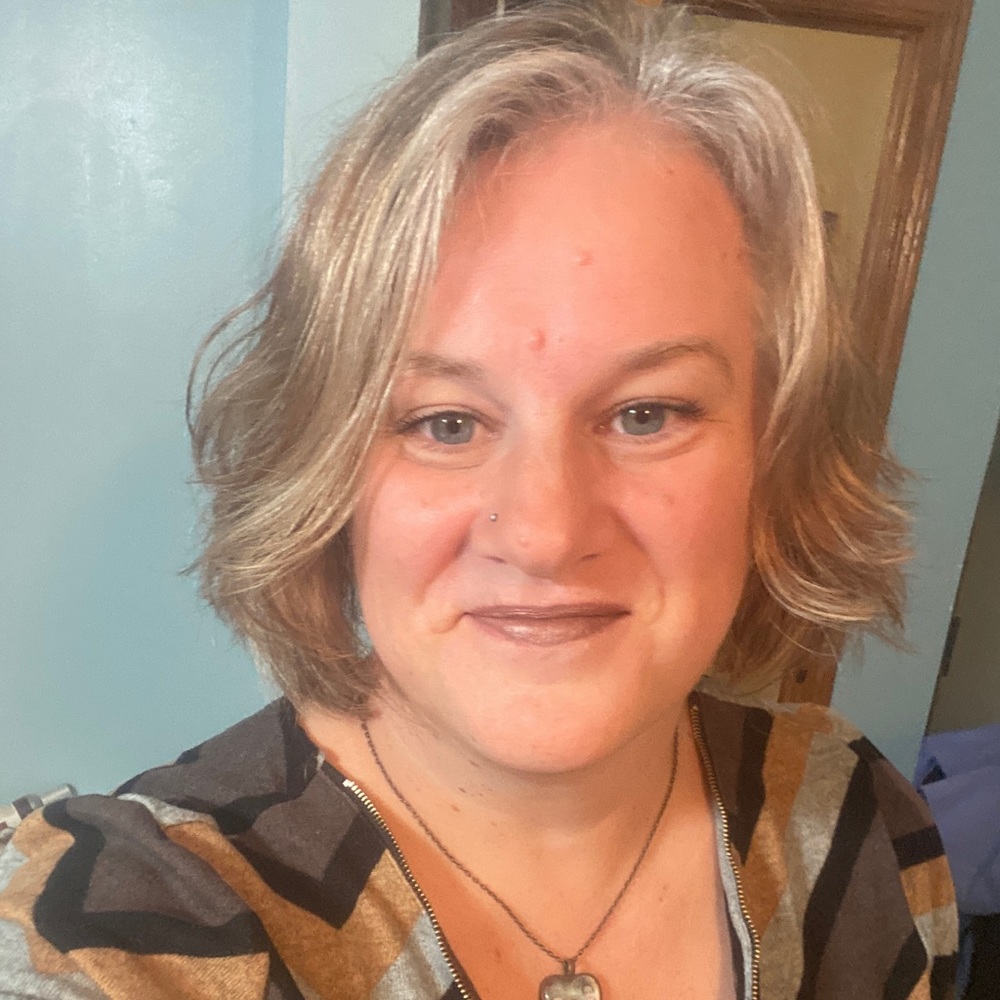 Meet your Posher, Deb